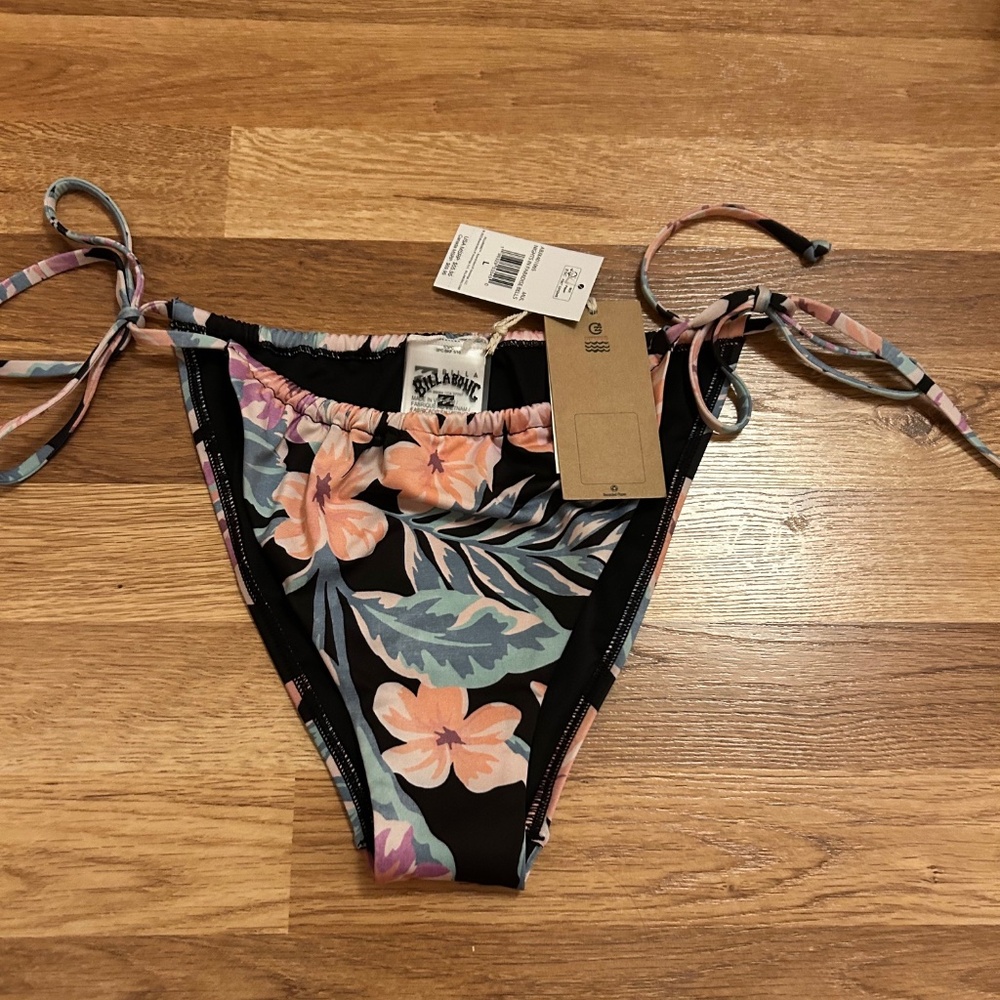 NWT Billabong Nights In Paradise Bells Bikini Bottom